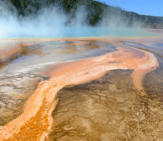 Podemos plantea calefactar las viviendas del municipio aprovechando el calor de la tierra