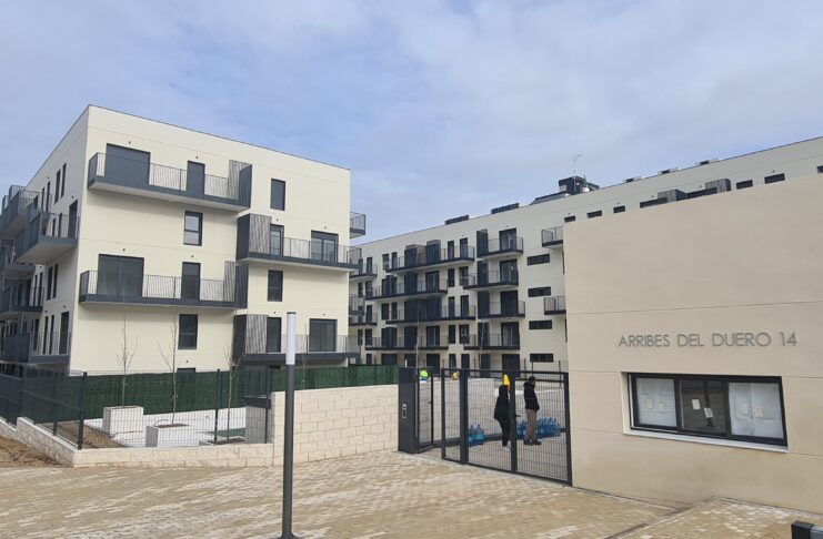 Un vecino del Plan Vive de Sanse denuncia el encarecimiento del alquiler y los gastos comunitarios