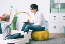 El PSOE de Sanse denuncia la falta de psicólogos educativos y responsabiliza a la Comunidad y al Ayuntamiento