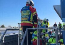 Herido grave un trabajador tras caer desde una azotea en un edificio comercial de San Sebastián de los Reyes